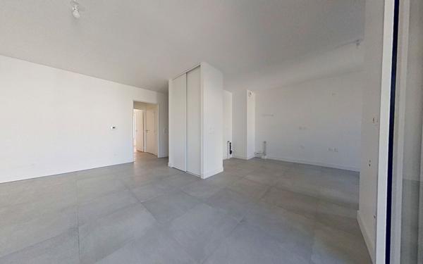 Appartement à vendre    3 pièces • 72,32 m2 Lyon 9