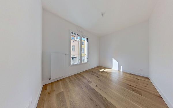 Appartement à vendre    3 pièces • 72,32 m2 Lyon 9