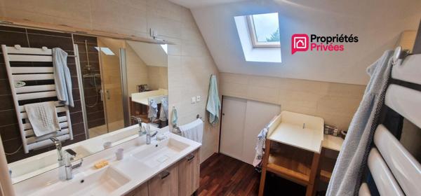 Pavillon de 139 m² - 6 pièces et 4 chambres sur sous-sol - terrain de 1486 m²