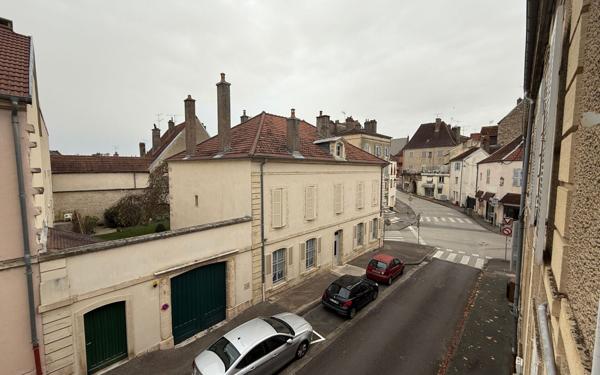 Appartement à vendre    3 pièces • 64,58 m2 Gray