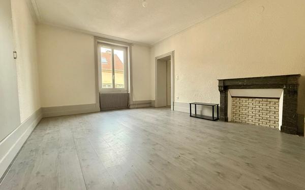 Appartement à vendre    3 pièces • 64,58 m2 Gray