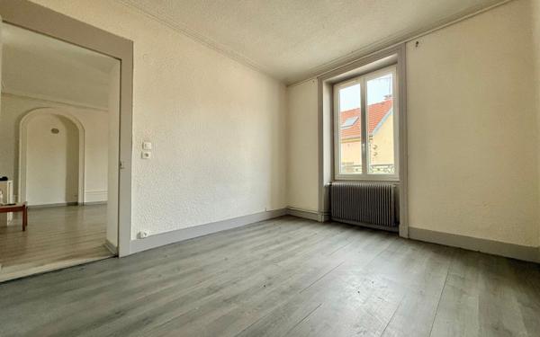 Appartement à vendre    3 pièces • 64,58 m2 Gray