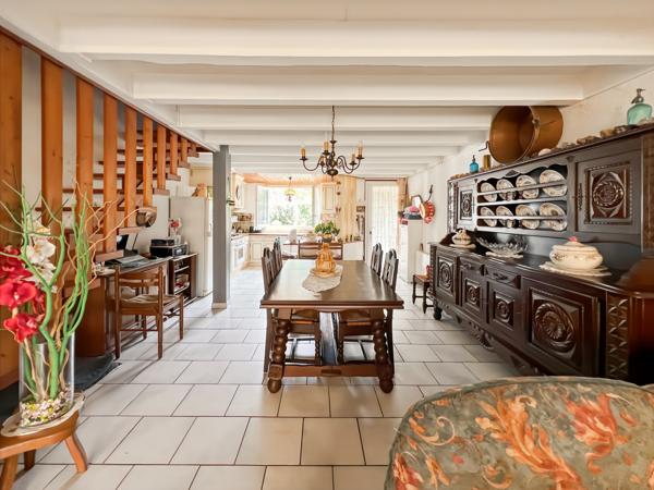 Appartement
         3 pièces
        - 76 m² 290 000 € *