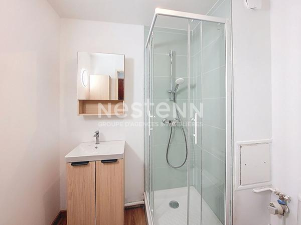 Studio refait à neuf en plein centre-ville d'Angerville 29m²