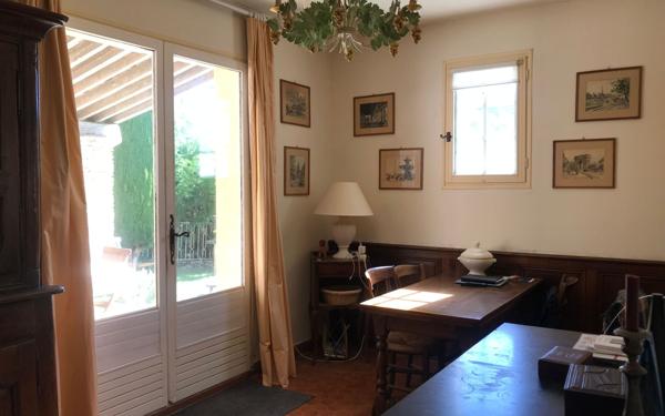 Maison à vendre    6 pièces • 160 m2 Vaison-la-Romaine