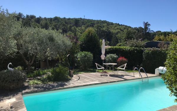 Maison à vendre    6 pièces • 160 m2 Vaison-la-Romaine