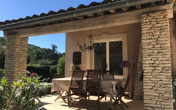 Maison à vendre    6 pièces • 160 m2 Vaison-la-Romaine