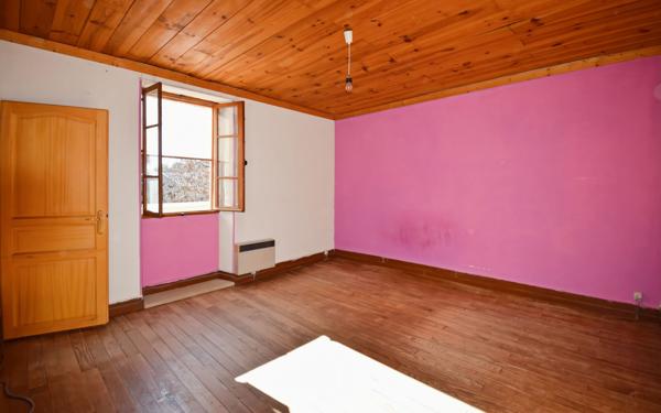 Maison à vendre    3 pièces •  Saint-Quentin-la-Poterie