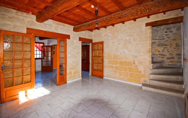 Maison à vendre    3 pièces •  Saint-Quentin-la-Poterie