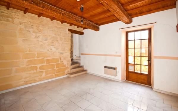 Maison à vendre    3 pièces •  Saint-Quentin-la-Poterie