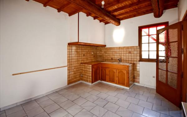 Maison à vendre    3 pièces •  Saint-Quentin-la-Poterie