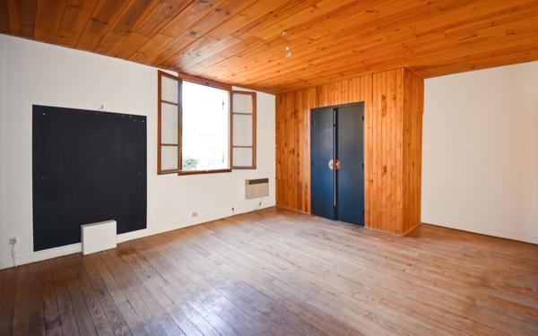 Maison à vendre    3 pièces •  Saint-Quentin-la-Poterie