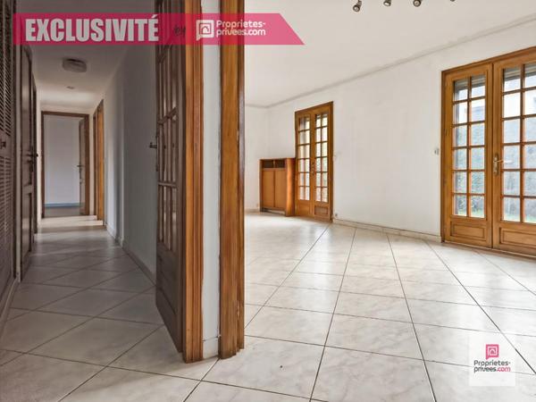 Wattrelos (59150) CENTRE-VILLE, plain pied composé de 3 chambres, jardin, garage