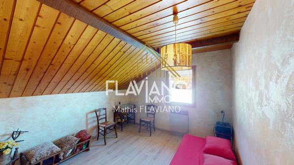 Enchastrayes (04400) MAISON AVEC TERRAIN - PROCHE BARCELONNETTE