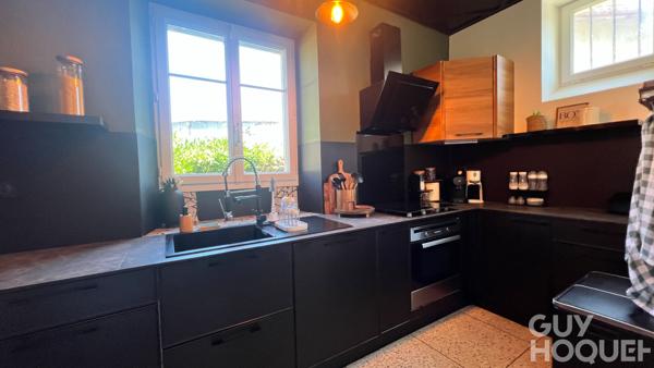Maison  6 pièce(s) 177 m2
