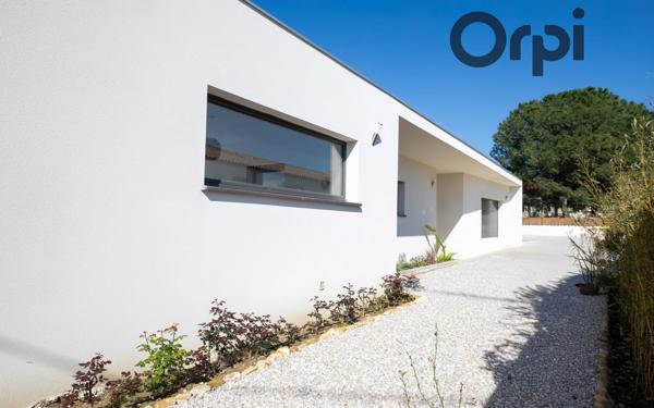 Maison à vendre    6 pièces • 280 m2 Le Soler