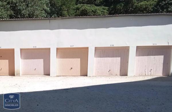 Parking à louer Nîmes (30000)