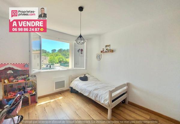 OPPORTUNITE : RARE VILLA DE 90 m² . 3 CHAMBRES ET RECENTE DE 2023 !