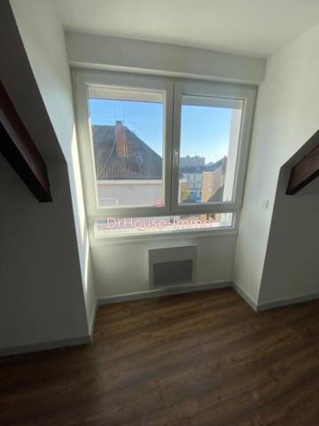 Immeuble à vendre 8 pièces de 205 m²