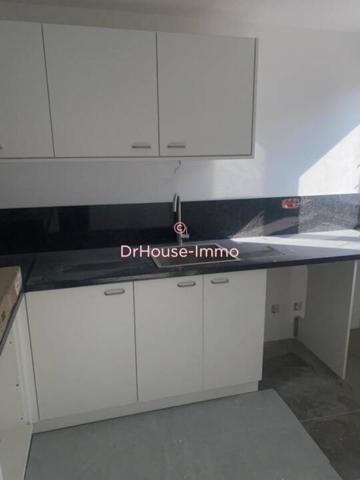 Immeuble à vendre 8 pièces de 205 m²