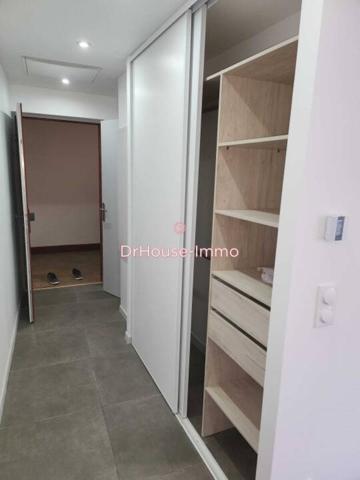 Immeuble à vendre 8 pièces de 205 m²