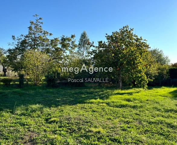 Terrain à BERGERAC, 24100 - 870m²
