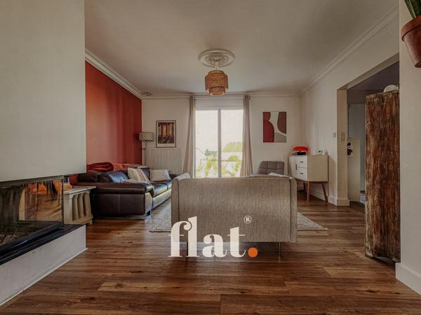 MAISON NON MITOYENNE | 161 m² | 4 CHAMBRES + BUREAU | RÉNOVÉE | DOUBLE GARAGE |