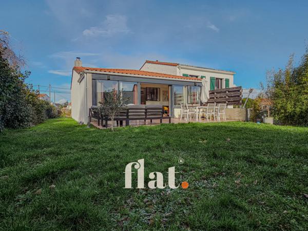 MAISON NON MITOYENNE | 161 m² | 4 CHAMBRES + BUREAU | RÉNOVÉE | DOUBLE GARAGE |