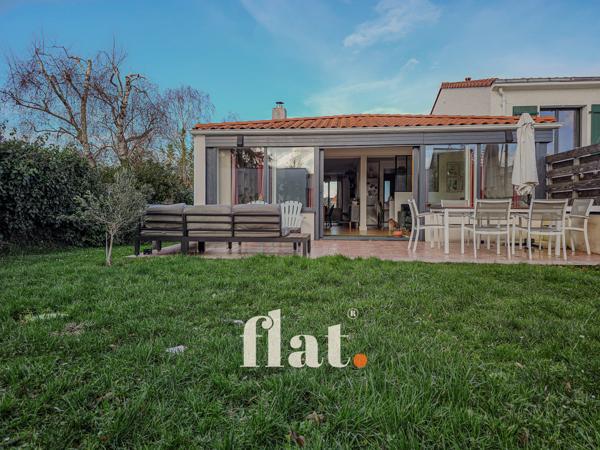 MAISON NON MITOYENNE | 161 m² | 4 CHAMBRES + BUREAU | RÉNOVÉE | DOUBLE GARAGE |