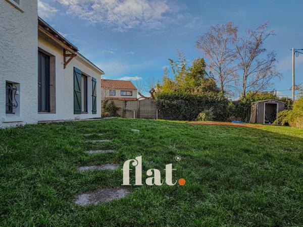 MAISON NON MITOYENNE | 161 m² | 4 CHAMBRES + BUREAU | RÉNOVÉE | DOUBLE GARAGE |