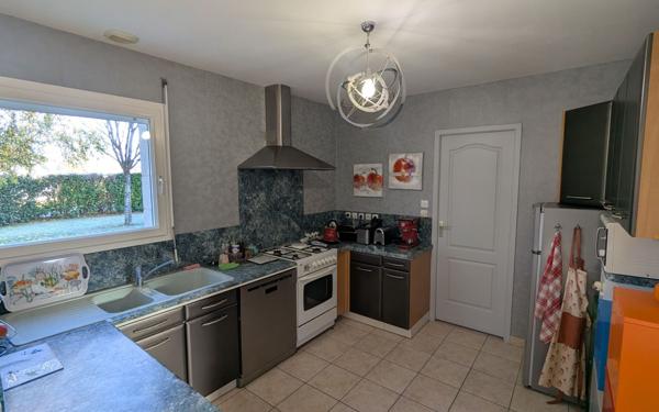 Maison à vendre    5 pièces • 142 m2 Ormes