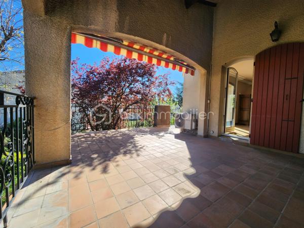 Propriete de 270 m²