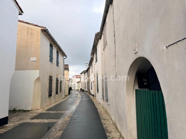 UN LIEU RARE, CHARGÉ D’HISTOIRE, À RÉINVENTER SELON VOS ENVIES