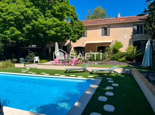 Mas de caractère T9, piscine, possibilité projet professionnel