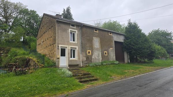Maison individuelle avec jardin et grange