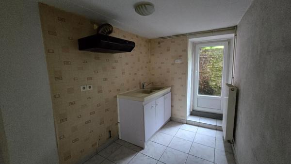 Maison individuelle avec jardin et grange