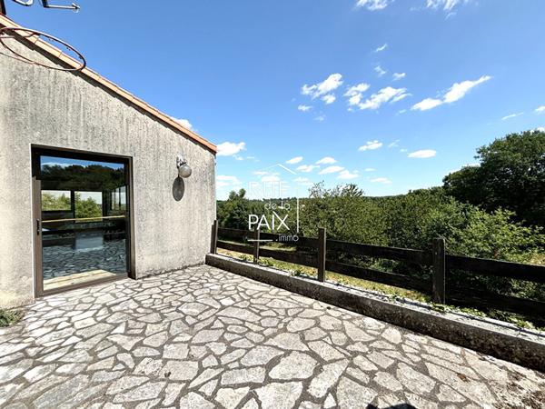 79200 PARTHENAY Maison de caractère à Parthenay