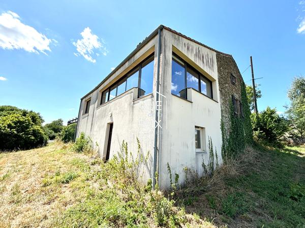 79200 PARTHENAY Maison de caractère à Parthenay
