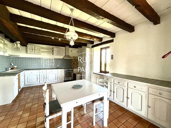 79200 PARTHENAY Maison de caractère à Parthenay