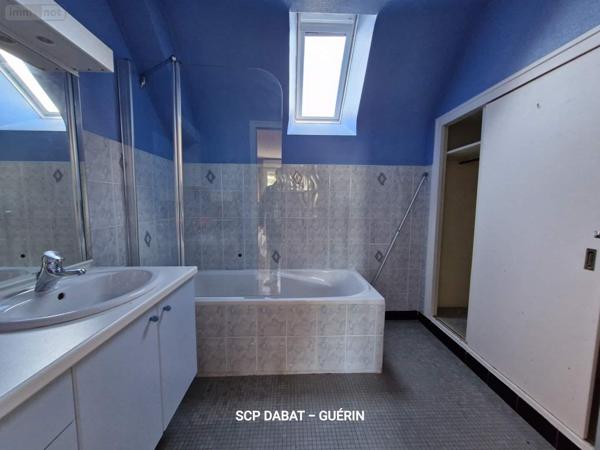 Maison à vendre à Saint-Hilaire-du-Harcouët dans la Manche (50730), ref : 8472