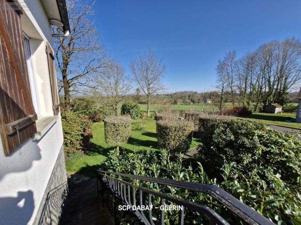 Maison à vendre à Saint-Hilaire-du-Harcouët dans la Manche (50730), ref : 8472