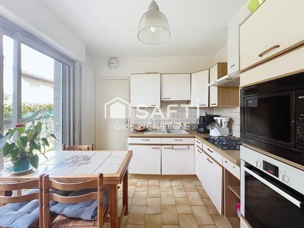 Castelginest: 151 m², piscine, 845 m²