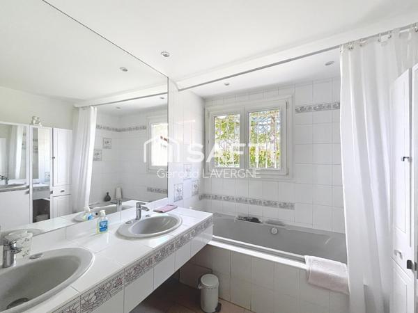 Castelginest: 151 m², piscine, 845 m²