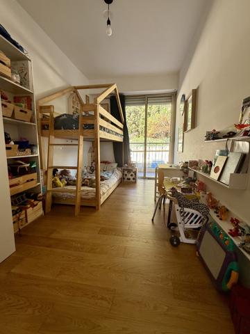 Nice (06200) MAGNAN / FABRON ----- T3 MEUBLÉ rénové d'environ 61m² + terrasse SUD 16m²