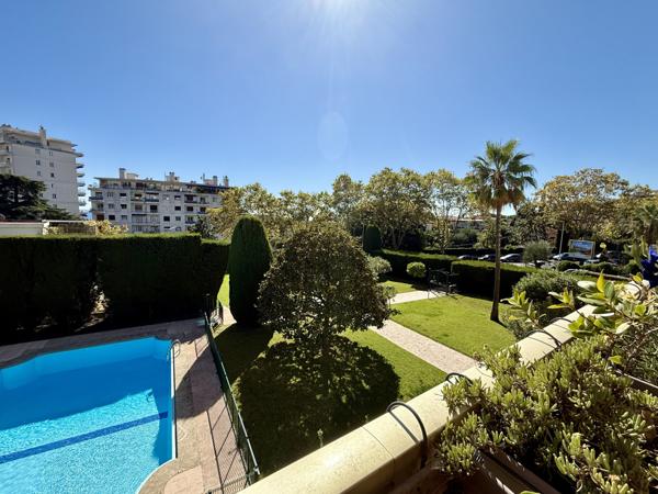 Nice (06200) MAGNAN / FABRON ----- T3 MEUBLÉ rénové d'environ 61m² + terrasse SUD 16m²