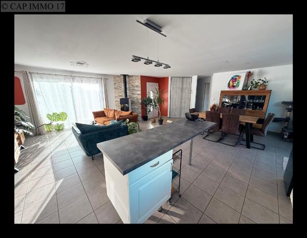 Maison de 100,75 m² en vente à AXE LA ROCHELLE - NIORT