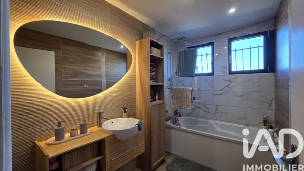 Maison à vendre 5 pièces 130 m² Orée d'Anjou