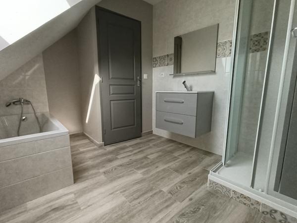 Maison rénovée trois chambres