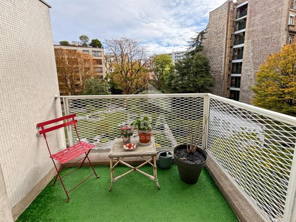 Victor Hugo : Studio avec balcon