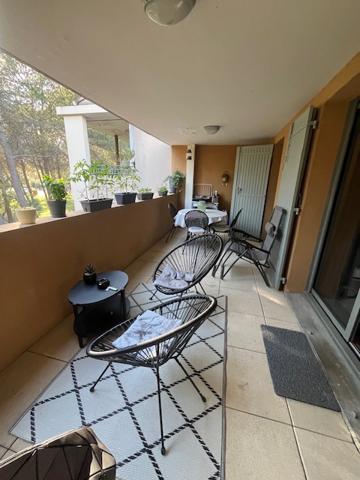 Saumane-de-Vaucluse (84800) SAUMANE DE VAUCLUSE dans résidence sécurisée, au calme joli appartement T2 avec terrasse.